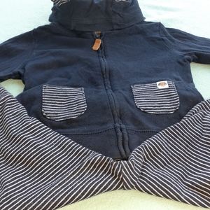 Carter 2 piece zipper hoodie,sweats size 12m